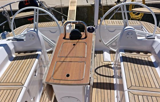 ELAN 444 IMPRESSION BT - SAGITTA