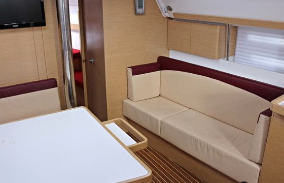 ELAN 444 IMPRESSION BT - SAGITTA