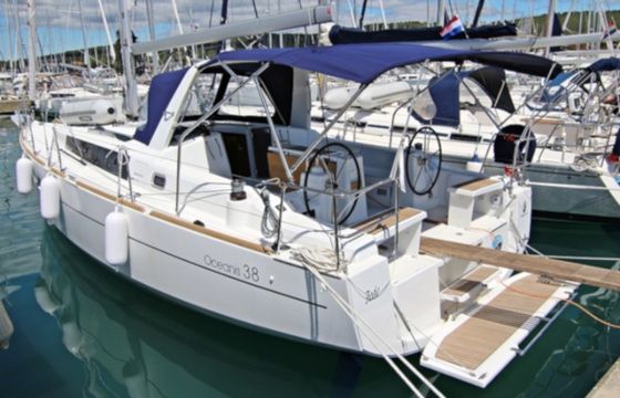 OCEANIS 38 BT - FEDE