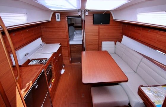 DUFOUR 382 BT - LOUISE