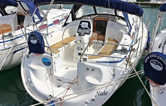 BAVARIA 33 C - NADA