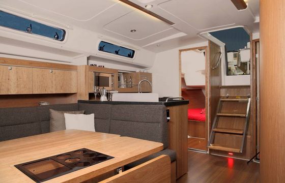 Hanse 385