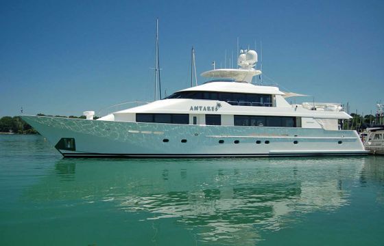 M/Y Antares