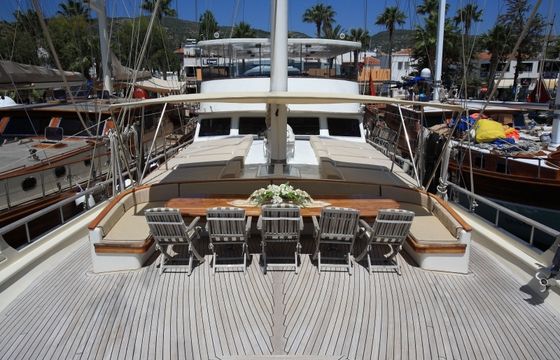Aegean Clipper