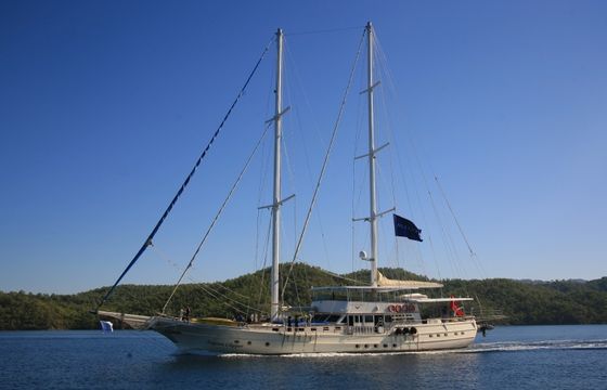 Aegean Clipper