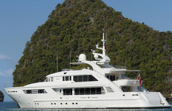 M/ Y Oasis