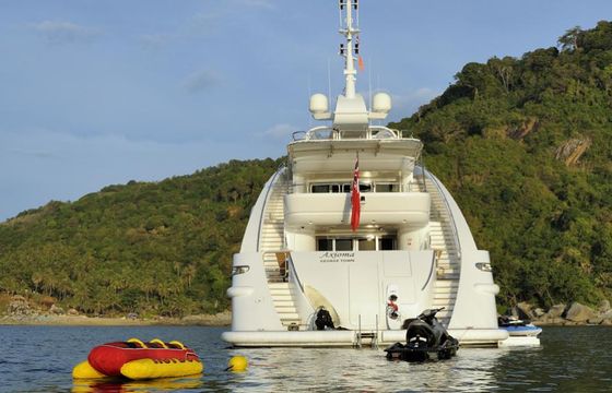 M/ Y Oasis