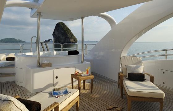 M/ Y Oasis