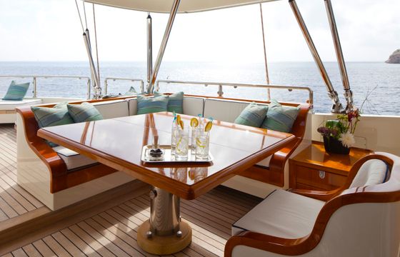 S/Y Luna