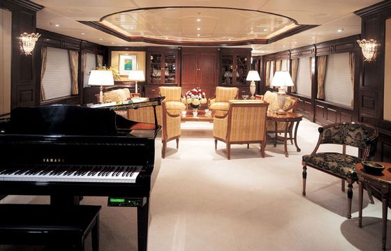 M/Y Mustique