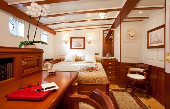 S/Y Elena