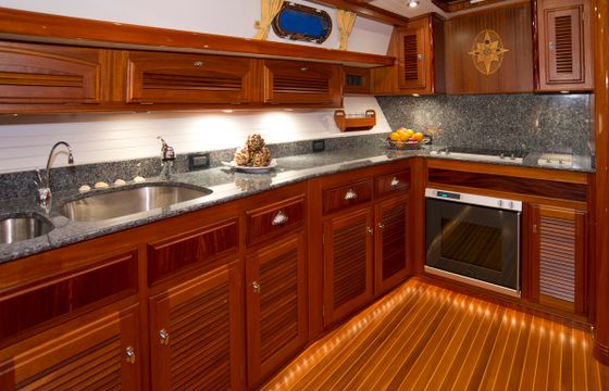 M/Y Excellence