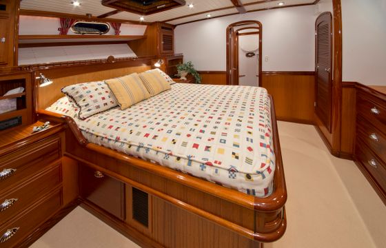 M/Y Excellence