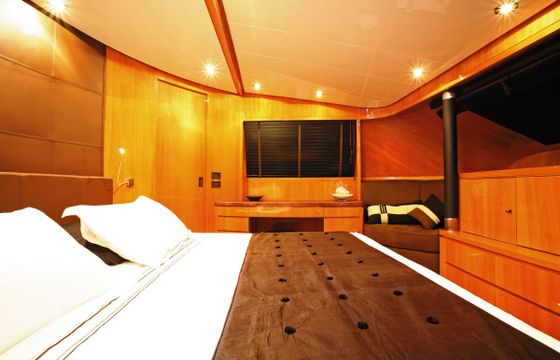 M/Y Lady Luck