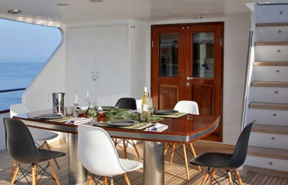 M/Y Happy Hour
