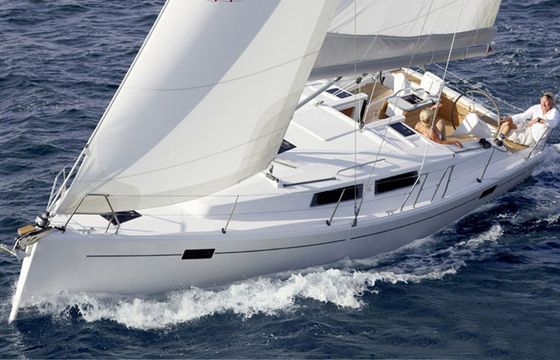 Sailing yacht Hanse 385 - Minnie
