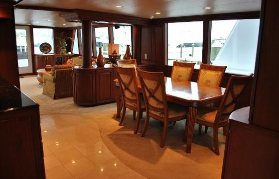 Voyager Tri-deck 87'