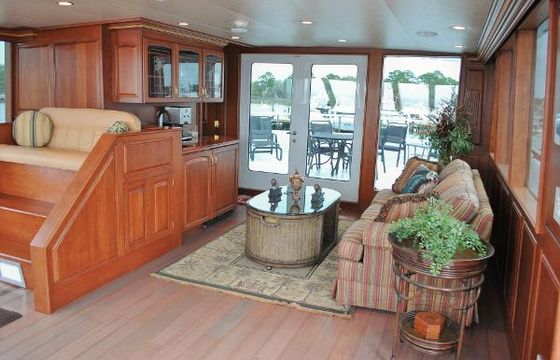 Voyager Tri-deck 87'