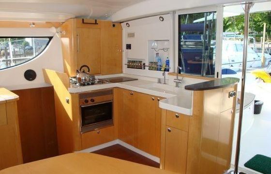 Fountaine Pajot Orana 44
