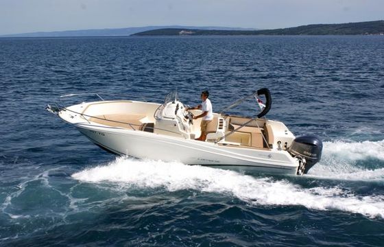 JEANNEAU 7.5 CAP CAMARAT