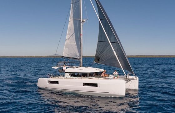 Sunshine (A/C, Generator, Water Maker, FULL EXTRAS, First time for charter)