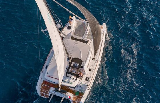 Sunshine (A/C, Generator, Water Maker, FULL EXTRAS, First time for charter)