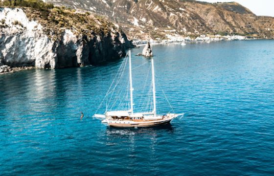Lady Christa- double/triple cabin 1