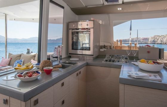 Orestes- A/C & Watermaker & Generator- 4+2 Cabins/4 Heads