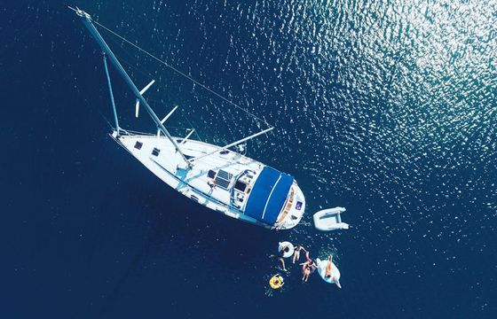 Danai (with Bowthruster ,Solar Panels, New Sails)