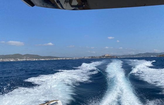 MEDCAT68 Available for daily charter only - From 10:00 to 20:00 - 0 night