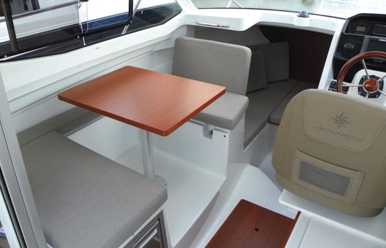 JEANNEAU