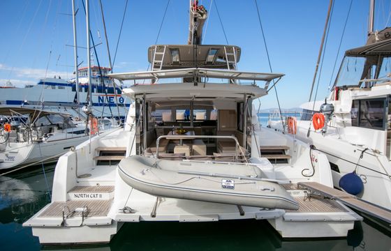 North Cat II / A/C, WM, Generator, solar panels & electric WC