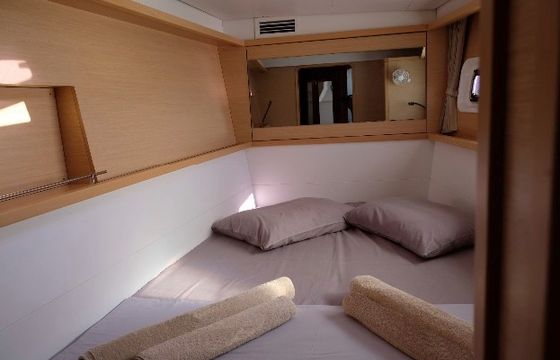 Iris IV (Queen cabin 2)