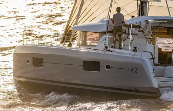 LA PERLA (WITH AC&GENERATOR OWNER VERSION)