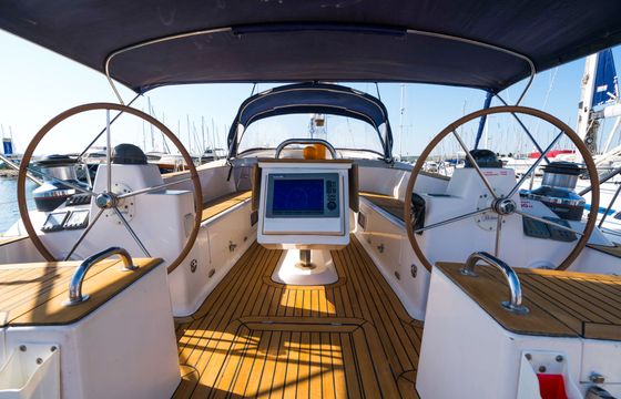 Lenka (sails 2015)