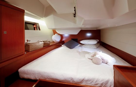 Nabucco: Forward Cabin #2 (Cabin Charter - 2 pax) Fully Crewed, ALL EXPENSES