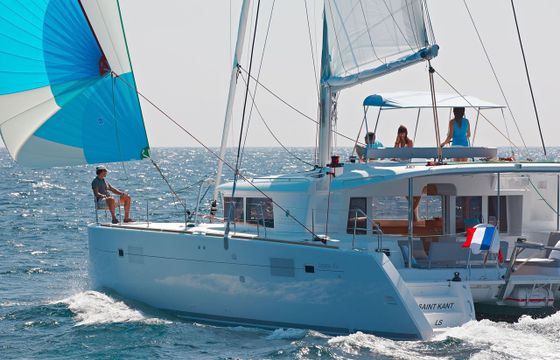 Myrto | Flybridge, A/c, Gen, 12 pax