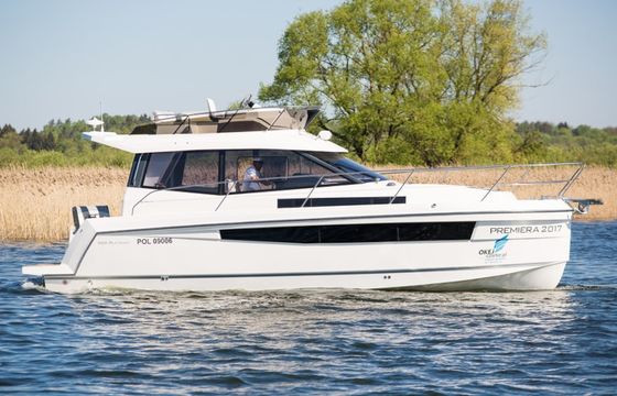 Platinum 989 Flybridge (Premiera)