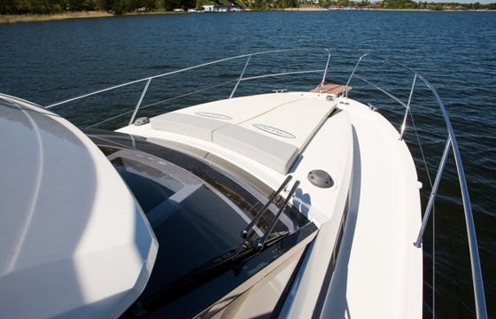 Platinum 989 Flybridge (Premiera)