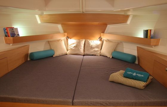 Platinum 989 Flybridge (Premiera)