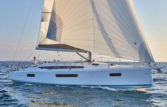 SEA WHISPER