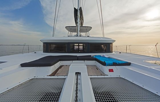 HAPPY FEET (ONLY SKIPPERED)