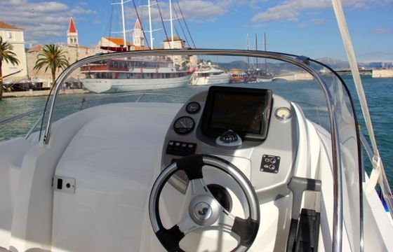 Beneteau Flyer 550