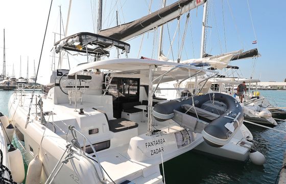 FANTASEA AC salon + generator