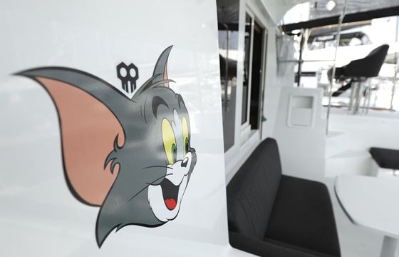 TOM & JERRY