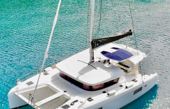 Aura (skippered)