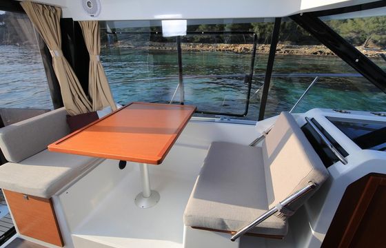 Jeanneau Merry Fisher 895