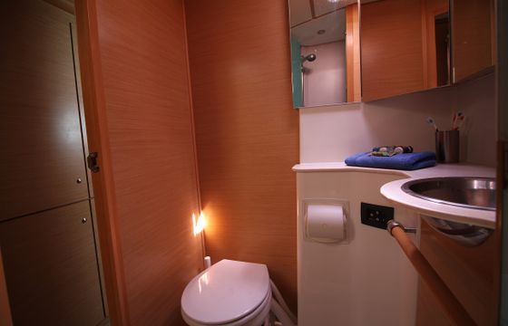The Full House - (A/C - Generator - Refit 2021)