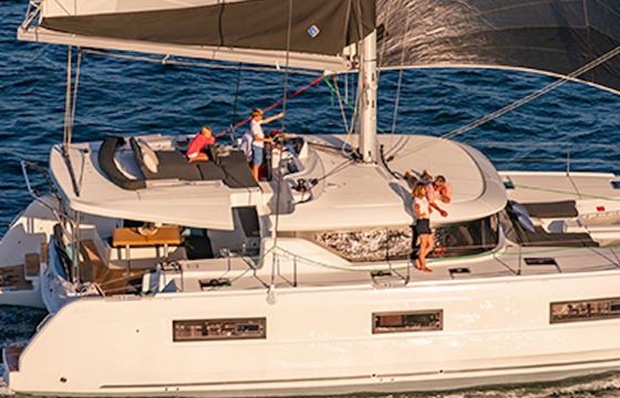 Lagoon 46 Air.Co- GENERATOR