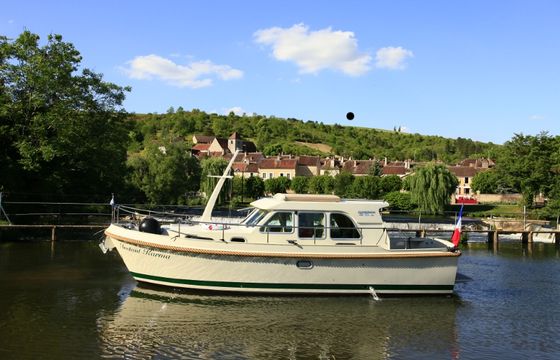 CS/Linssen 29.9 Sedan 